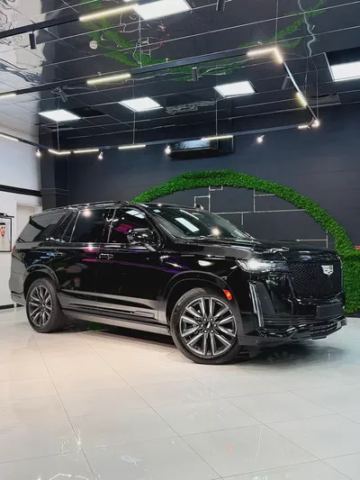 Cadillac Escalade Sport Platinum 2023 | GCC Specs | Low Mileage | Warranty-3