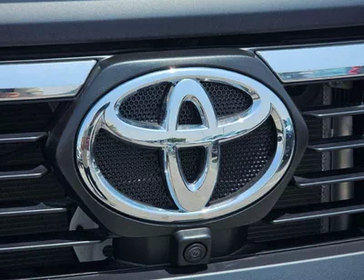 Toyota Hilux ADVENTURE SR5 ADVENTURE || 4.0L PETROL V6 A/T | BULLBAR | 360*CAMERA | WIRELESS CHARGER | BLIND SPOT (CODE # H-9