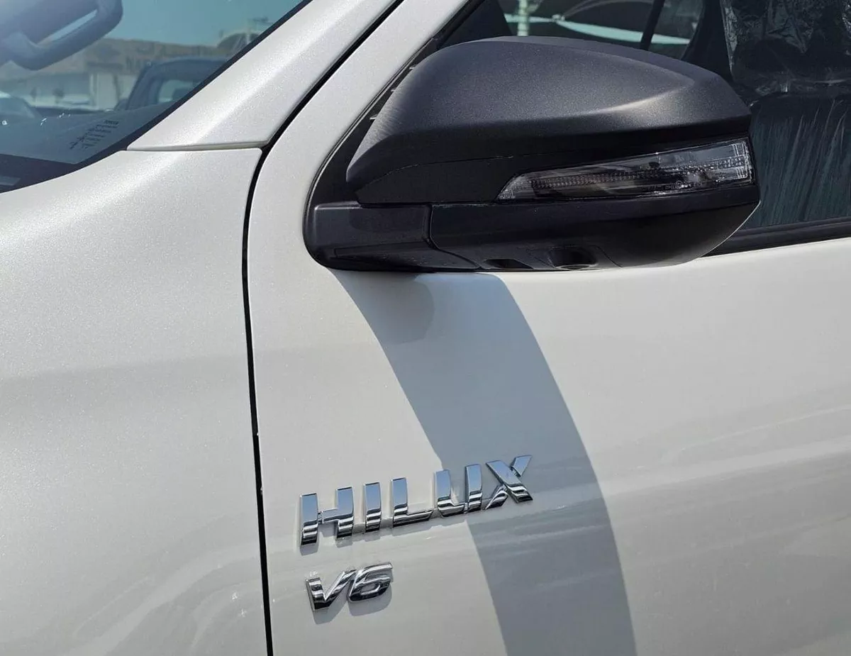Toyota Hilux ADVENTURE SR5 ADVENTURE || 4.0L PETROL V6 A/T | BULLBAR | 360*CAMERA | WIRELESS CHARGER | BLIND SPOT (CODE # H-10-0