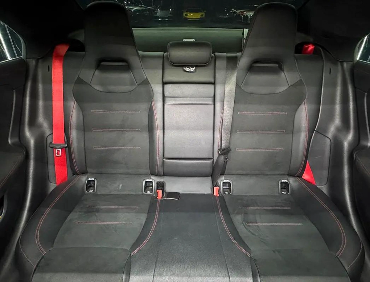 Exclusive offer By ZEUS AUTO | GCC Specs | Low Mileage | AAA Warranty 2027