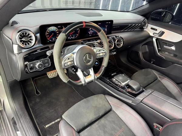 Exclusive offer By ZEUS AUTO | GCC Specs | Low Mileage | AAA Warranty 2027