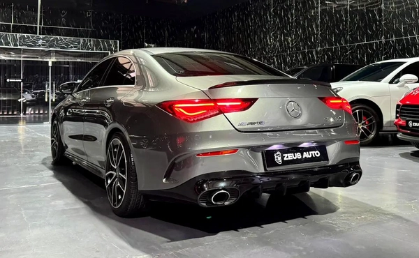 Exclusive offer By ZEUS AUTO | GCC Specs | Low Mileage | AAA Warranty 2027