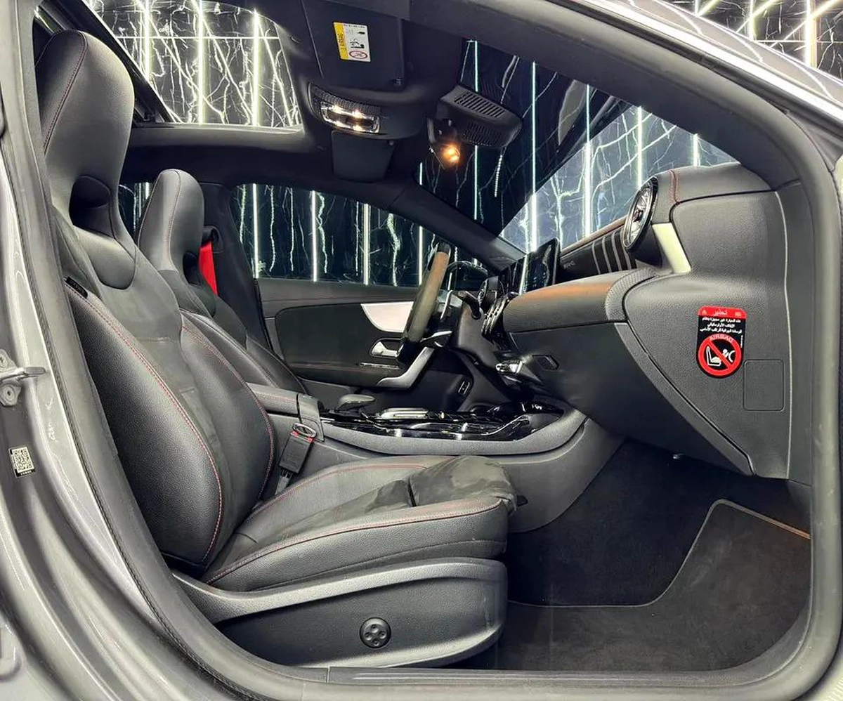 Exclusive offer By ZEUS AUTO | GCC Specs | Low Mileage | AAA Warranty 2027