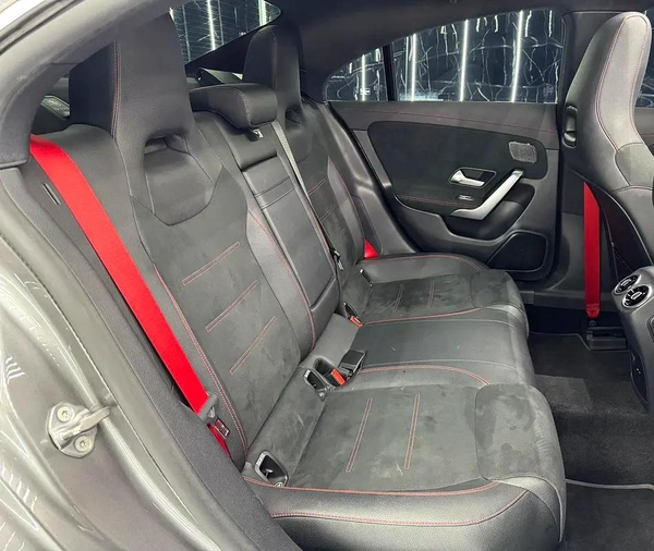 Exclusive offer By ZEUS AUTO | GCC Specs | Low Mileage | AAA Warranty 2027