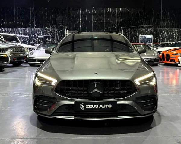Exclusive offer By ZEUS AUTO | GCC Specs | Low Mileage | AAA Warranty 2027
