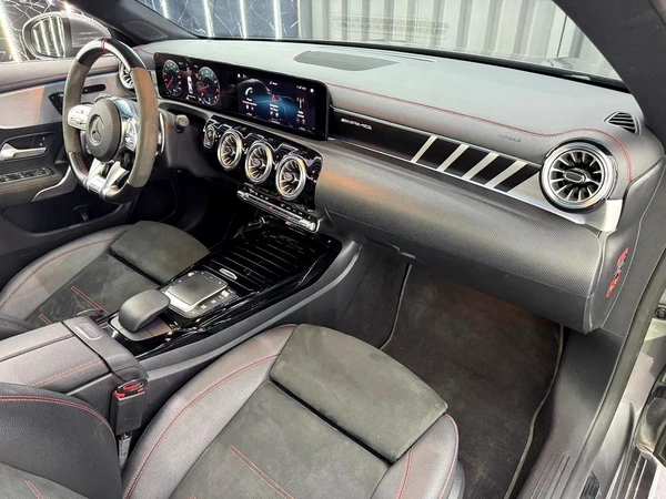 Exclusive offer By ZEUS AUTO | GCC Specs | Low Mileage | AAA Warranty 2027