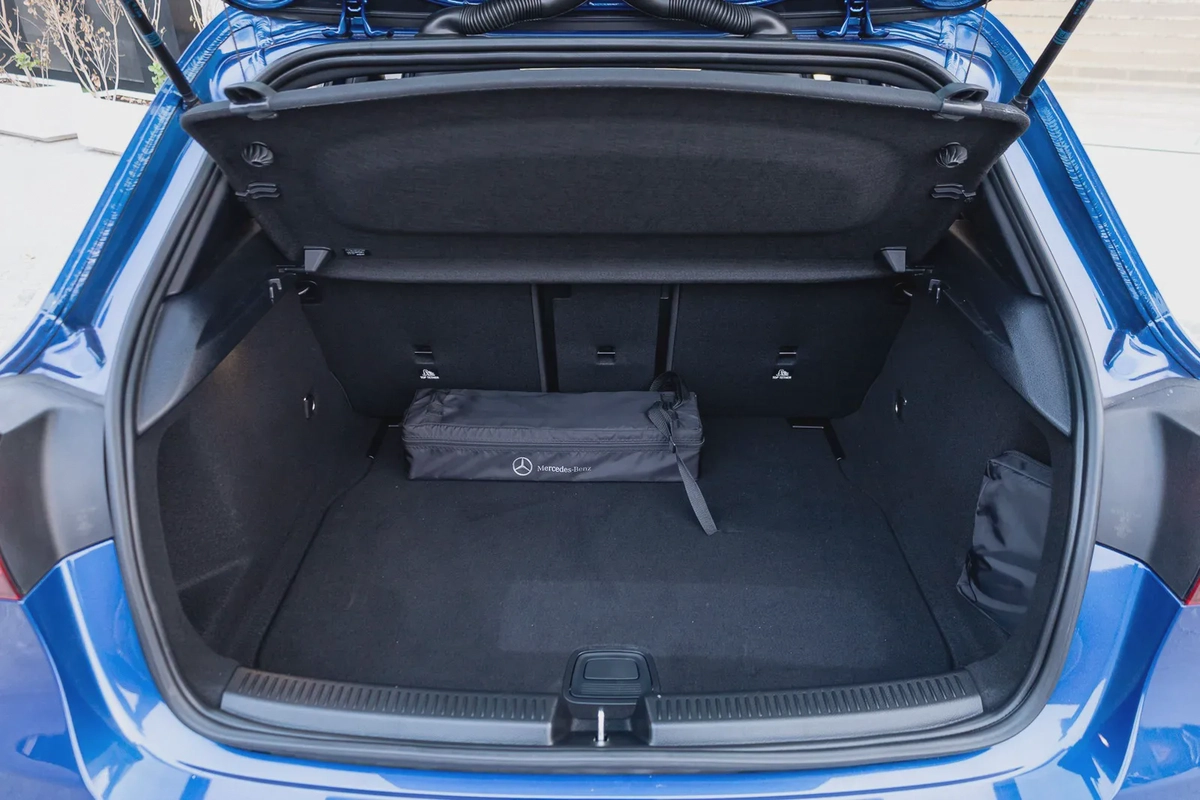 Mercedes-Benz A-Class 200 2025-9-9