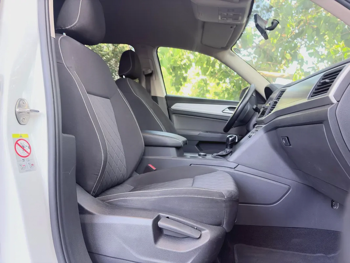 7 Seaters | AED 920 Per Month | One Year Premium Warranty Included-4-4