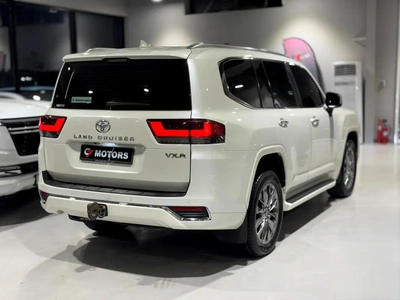 Toyota Land Cruiser VXR 4.0 | 2023 | GCC Specs | Full Option | Excellent Condition.-2