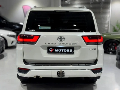 Toyota Land Cruiser VXR 4.0 | 2023 | GCC Specs | Full Option | Excellent Condition.-1