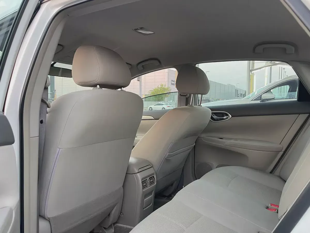 GCC Specs Nissan Sentra S 2017 - Reliable and Efficient!-6-6