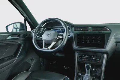 Tiguan R Line PLUS-GCC-Al Nabooda Full Service History-1 Owner-Leather Interior-11