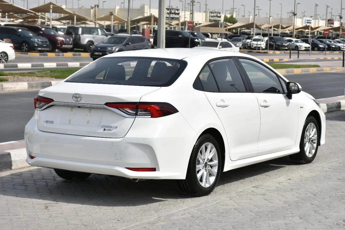TOYOTA COROLLA HYBRID 2025 | WHITE-4-4