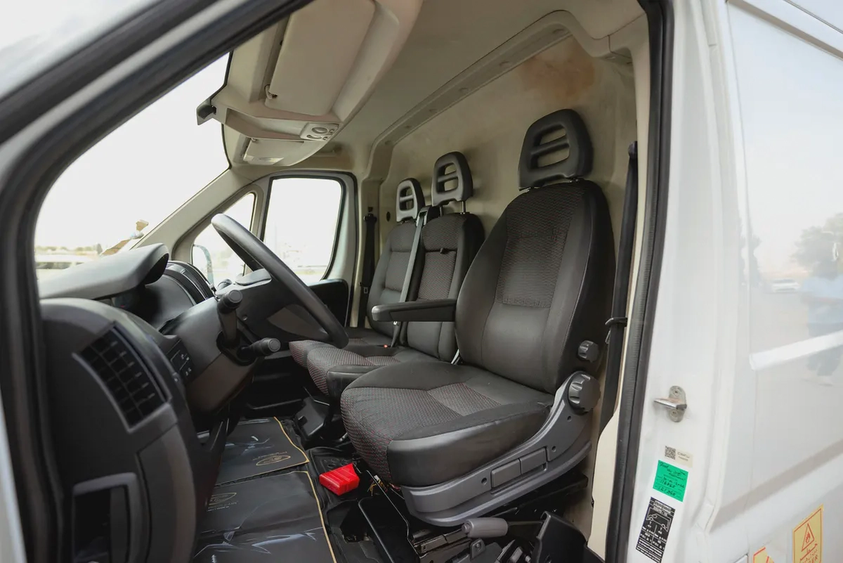 Peugeot Boxer Delivery Van | GCC Specs | Ref#P73191