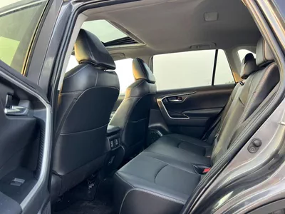 Toyota RAV4 XLE 2023 Toyota RAV4 Full Option - 2.5 V4 - Big Screen & Radar Sensor - Trunk Auto Push Star-16