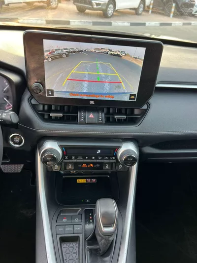 Toyota RAV4 XLE 2023 Toyota RAV4 Full Option - 2.5 V4 - Big Screen & Radar Sensor - Trunk Auto Push Star-19