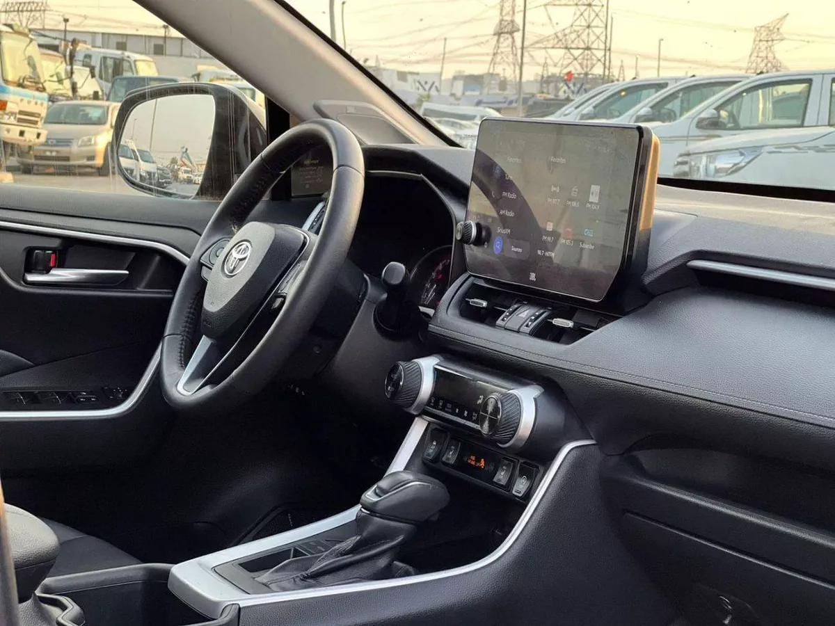 Toyota RAV4 XLE 2023 Toyota RAV4 Full Option - 2.5 V4 - Big Screen & Radar Sensor - Trunk Auto Push Star-13-0