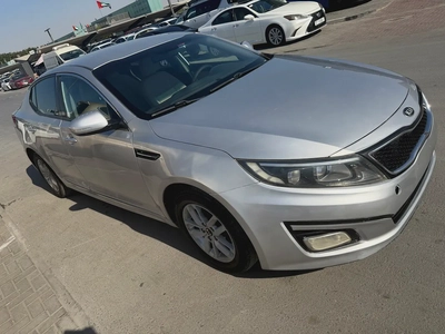 Kia optima 2016 silver color GCC calen car-3
