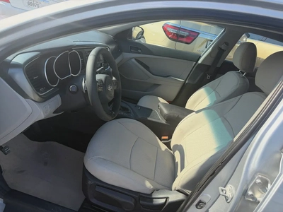 Kia optima 2016 silver color GCC calen car-7