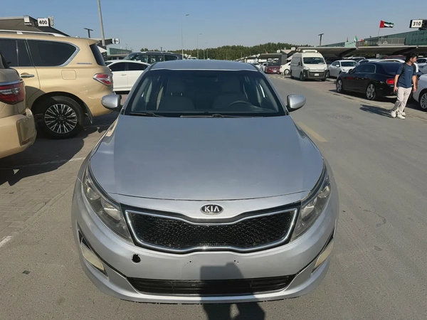 Kia optima 2016 silver color GCC calen car