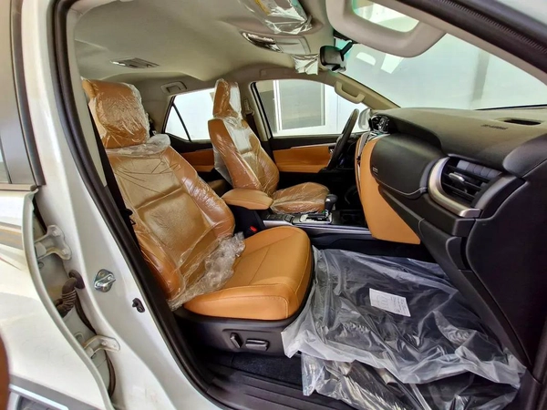 2025 TOYOTA FORTUNER 4X4 4.0L V6 GCC BRAND NEW 0KM