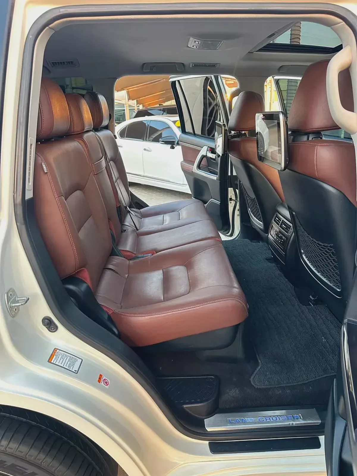تويوتا لاند كلوزر VXR خليجي Toyota Land Cruiser VXR 2019 GCC Specs-13-13