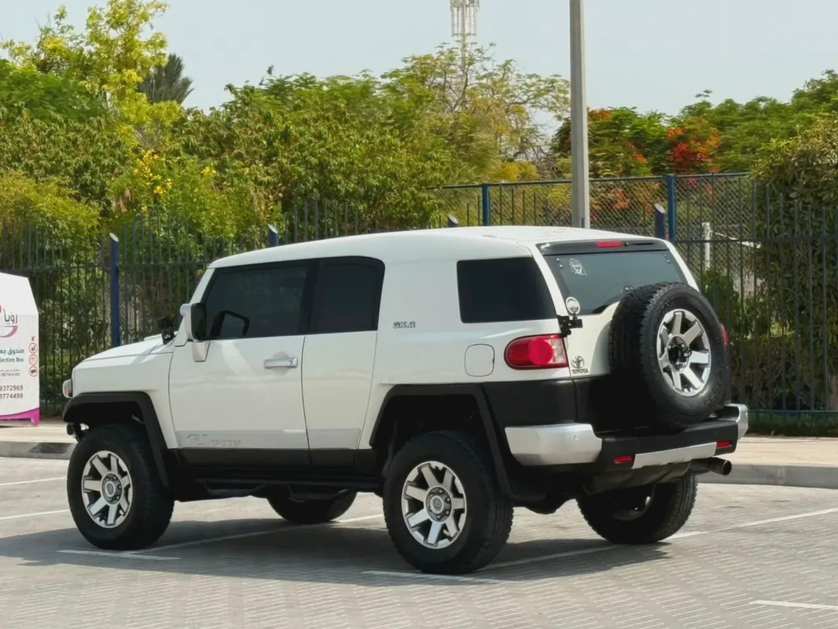 2016-Toyota Fj Cruiser GXR-Excellent Condition-Bank Finance Available-6-6