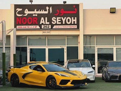CHEVROLET CORVETTE C8 2LT 2025
Original Paint 
Special Color 
Full option Full Carbon Fiber-4