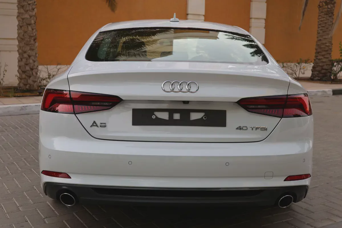 Audi A5 2018 40 TFSI  - in pristine condition - GCC specifications - full service history-6-6