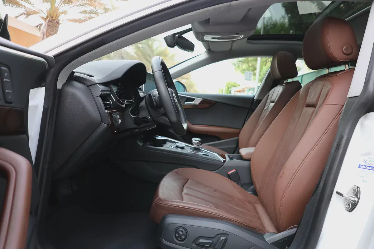 Audi A5 2018 40 TFSI  - in pristine condition - GCC specifications - full service history-8-8