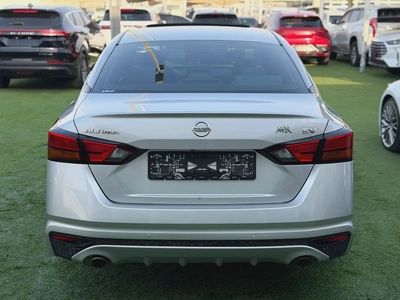 Nissan Altima- SV -2019- GCC - FREE ACCIDENT—FULL OPTIONS-FULL SERVICE AGENCY-EXCELLENT CONDITION-3