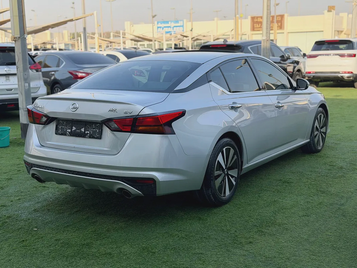Nissan Altima- SV -2019- GCC - FREE ACCIDENT—FULL OPTIONS-FULL SERVICE AGENCY-EXCELLENT CONDITION