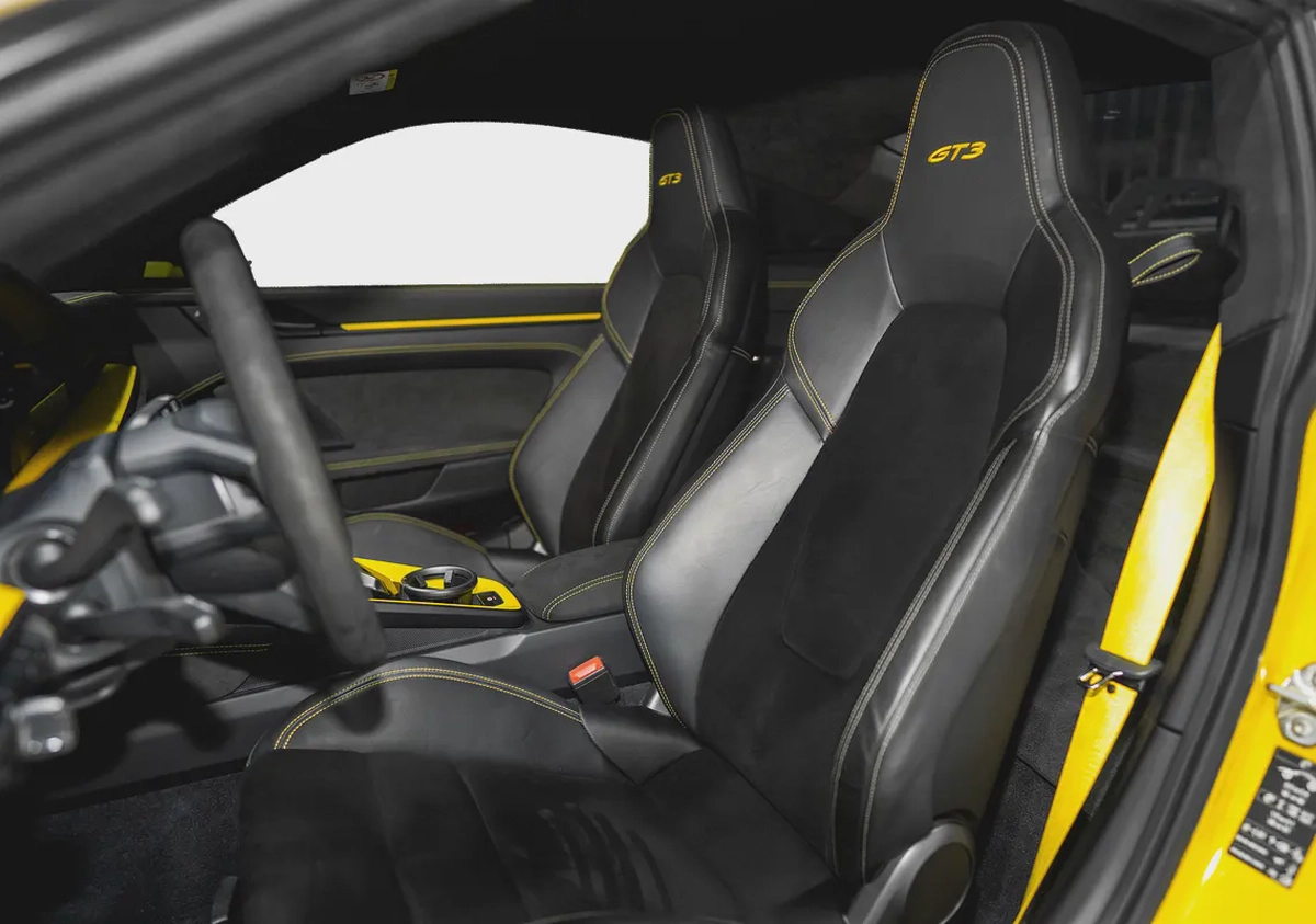 2022 PORSCHE 911 GT3 | MANUAL TRANSMISSION | GCC | AKRAPOVIC EXHAUST SYSTEM | SPORT CHRONO PACKAGE-9-9