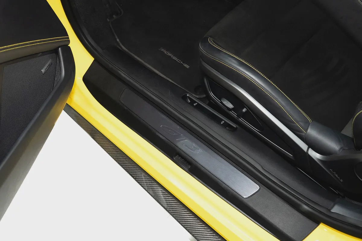 2022 PORSCHE 911 GT3 | MANUAL TRANSMISSION | GCC | AKRAPOVIC EXHAUST SYSTEM | SPORT CHRONO PACKAGE-13-13