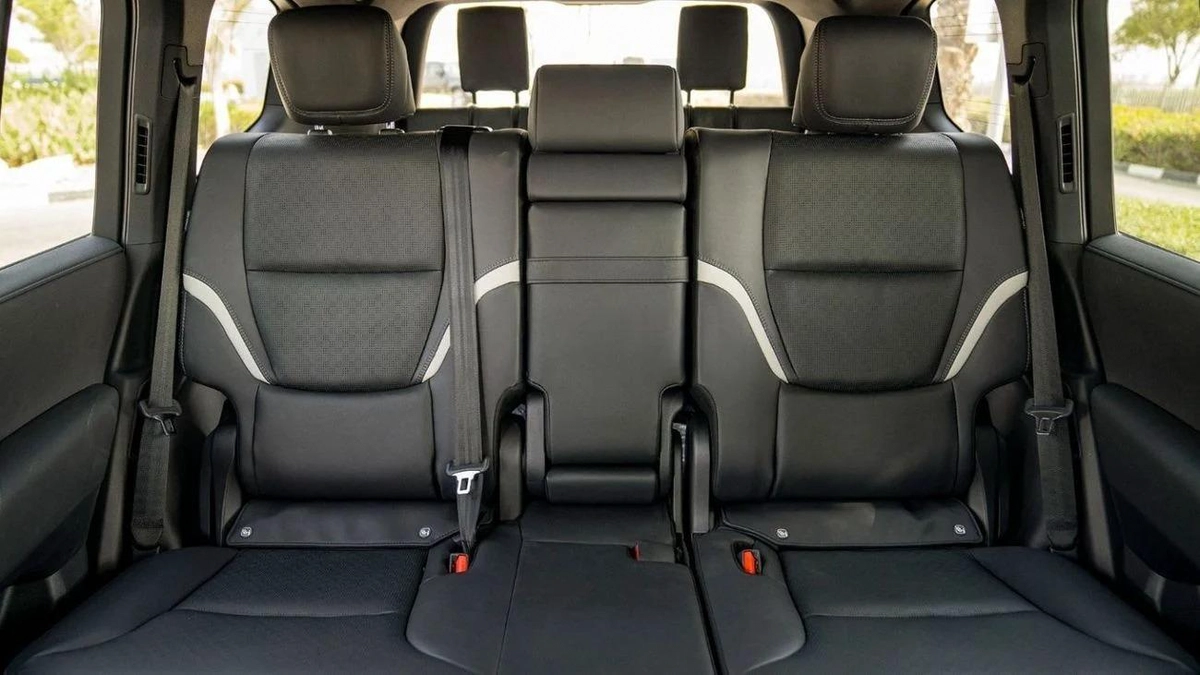 Toyota Land Cruiser GR SPORT 3.3D AT MY2023 – BLACK-16-16