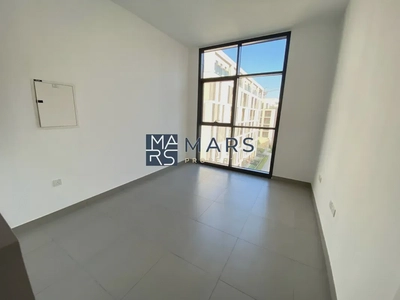 Cozy | Large Windows | Pool View | Kitchen Appliances-10