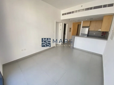 Cozy | Large Windows | Pool View | Kitchen Appliances-5