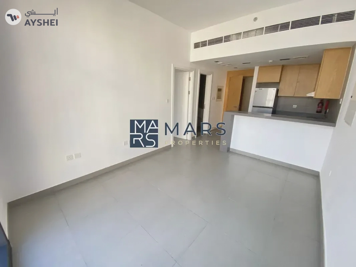 Cozy | Large Windows | Pool View | Kitchen Appliances-5-5
