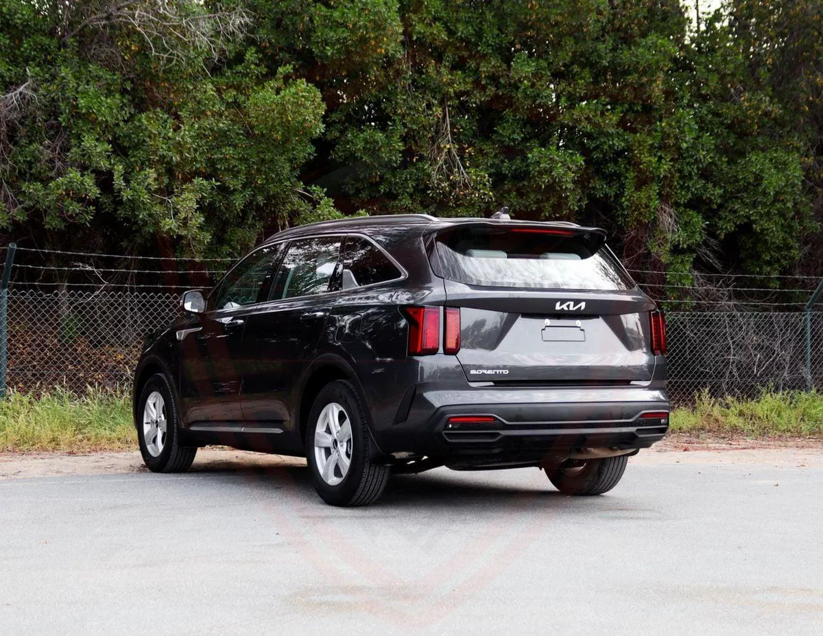 Kia Sorento LX Kia Sorento | 2.5 L | 2023 | GCC | Accident-Free | In Excellent Condition | 1109 P.M-3-0