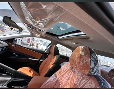 HYUNDAI ELANTRA LUXURY VERSION FULL OPTION 1.5L PETROL 2025 MODEL-12