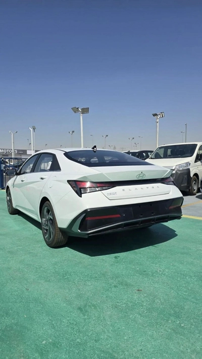 HYUNDAI ELANTRA LUXURY VERSION FULL OPTION 1.5L PETROL 2025 MODEL-11