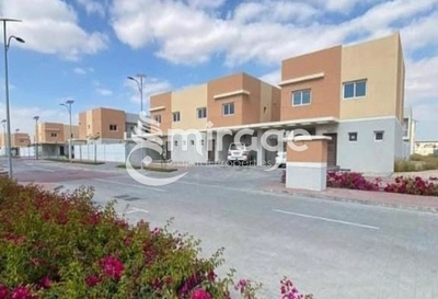 VILLA FOR RENT IN MANAZEL AL REEF 2, AL SAMHA-0