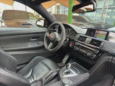 BMW  M4 Cs Coupe 2020 perfect condition Full option Full carbon fiber-10