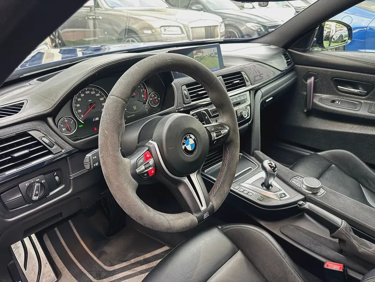 BMW  M4 Cs Coupe 2020 perfect condition Full option Full carbon fiber-6-6