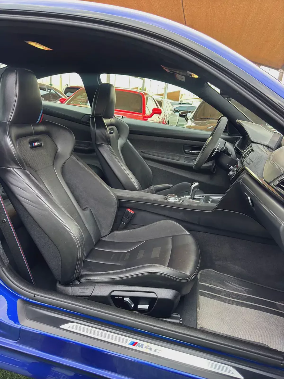 BMW  M4 Cs Coupe 2020 perfect condition Full option Full carbon fiber-8-8