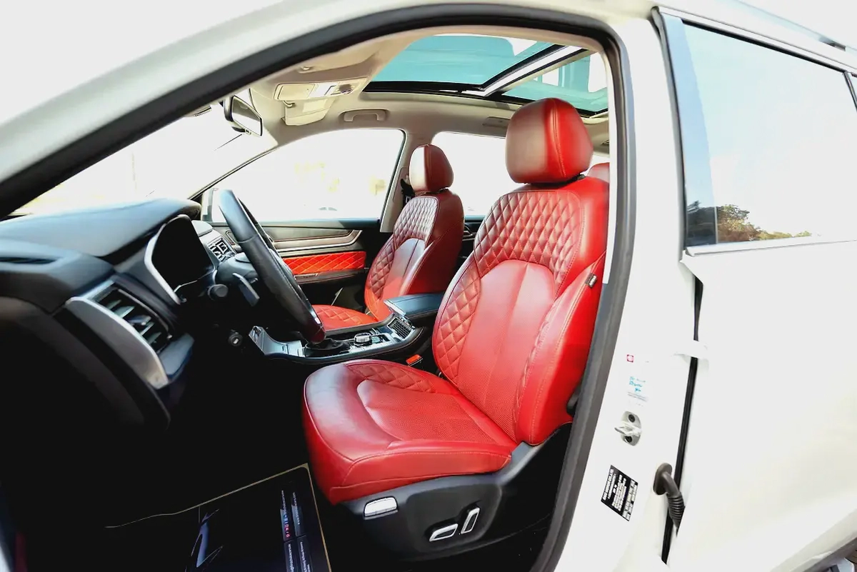 AED 705/Month | RX-8 Luxury | Free Warranty | GCC Specs | REF#M40733-9-9