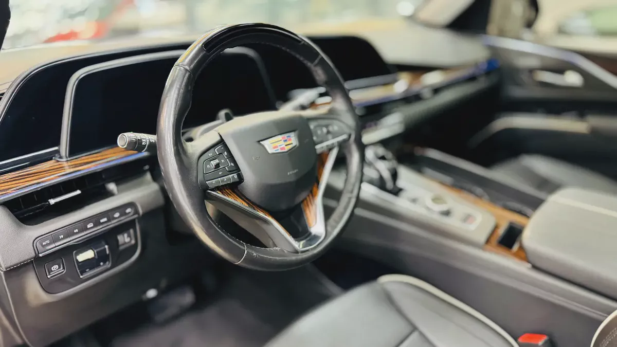 2022 Cadillac Escalade Platinum Orignal Paint-9-9