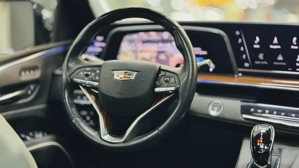 2022 Cadillac Escalade Platinum Orignal Paint-10-10