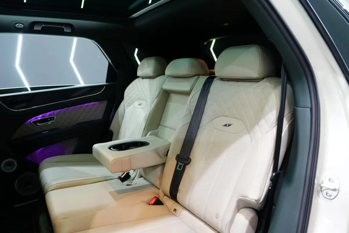 Bentley Bentayga S V8-1-1