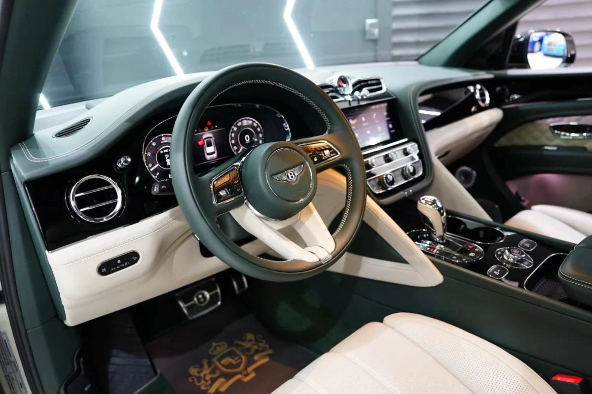 Bentley Bentayga S V8-5-5